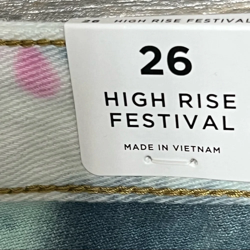 NWT Pacsun Tie Dye High Waisted Denim  Festival Shorts Size 26 Colorful Jeans - Picture 13 of 15